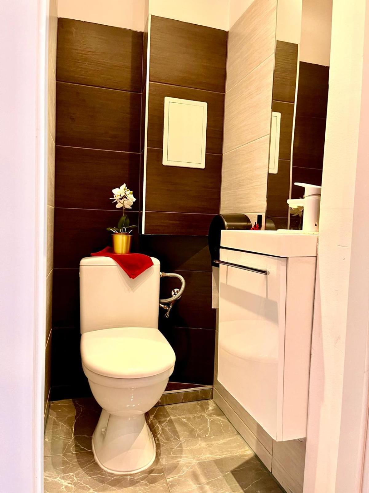 Petit 1 Bed Room Condo Warszawa Center Exteriör bild